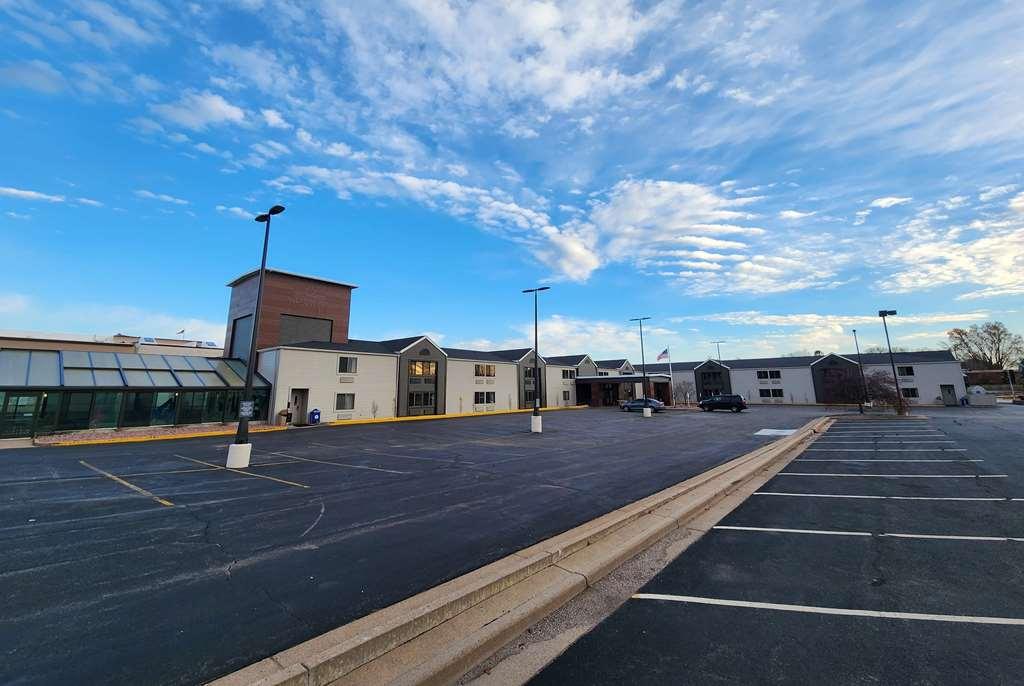 La Quinta Inn by Wyndham Wausau Bagian luar foto