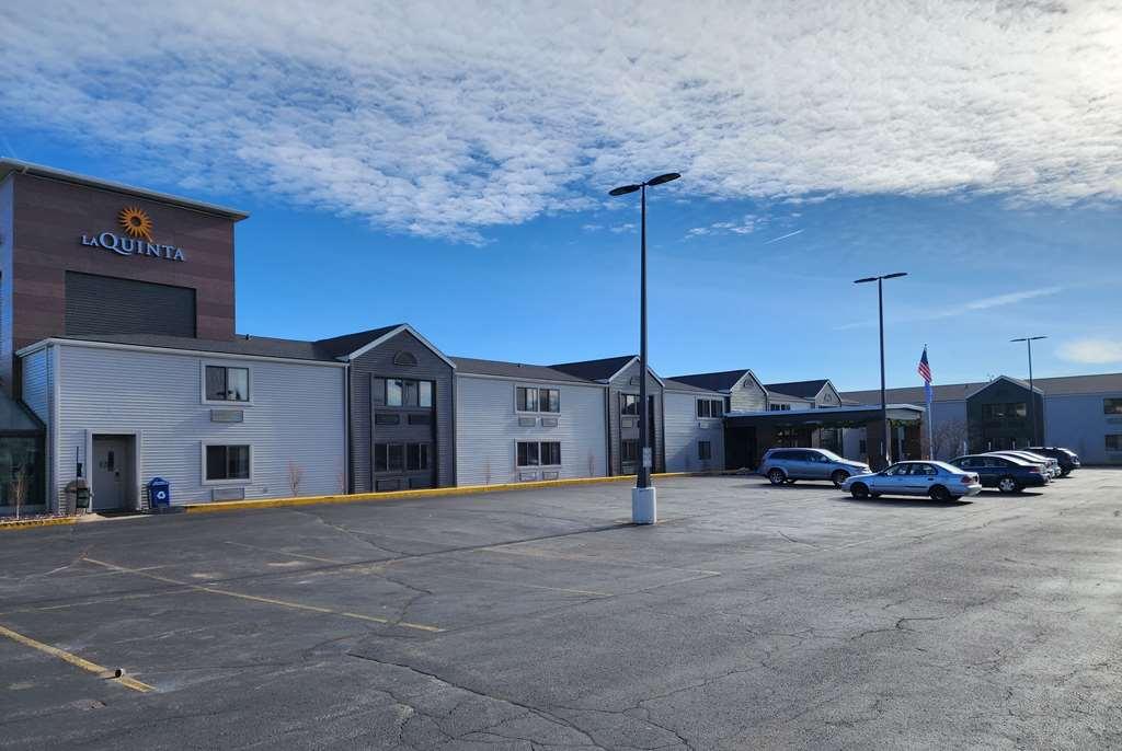 La Quinta Inn by Wyndham Wausau Bagian luar foto