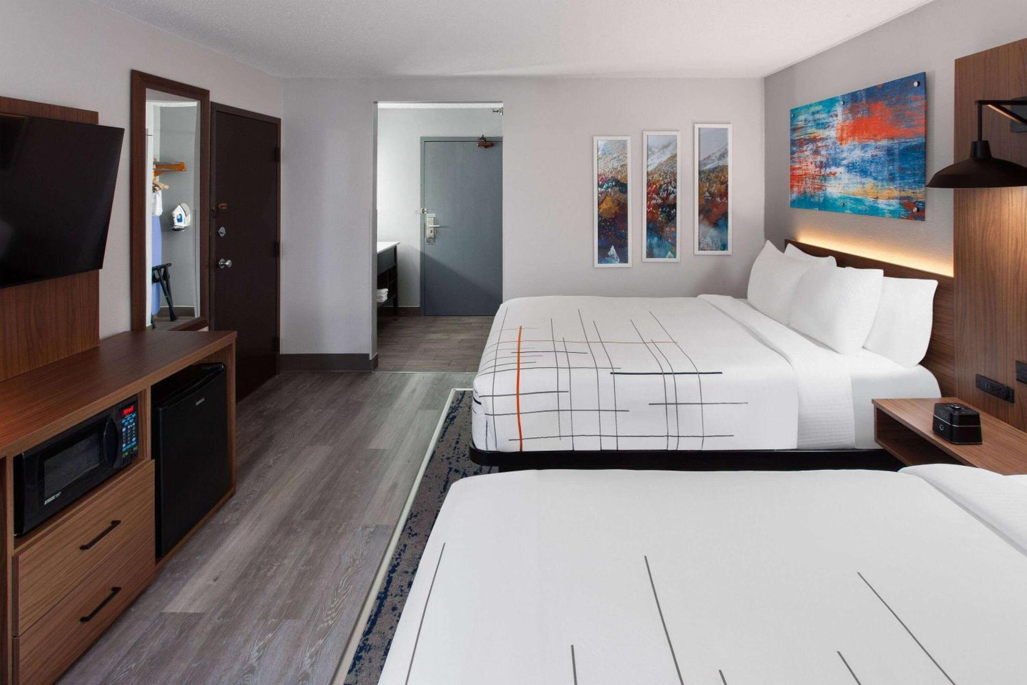La Quinta Inn by Wyndham Wausau Bagian luar foto