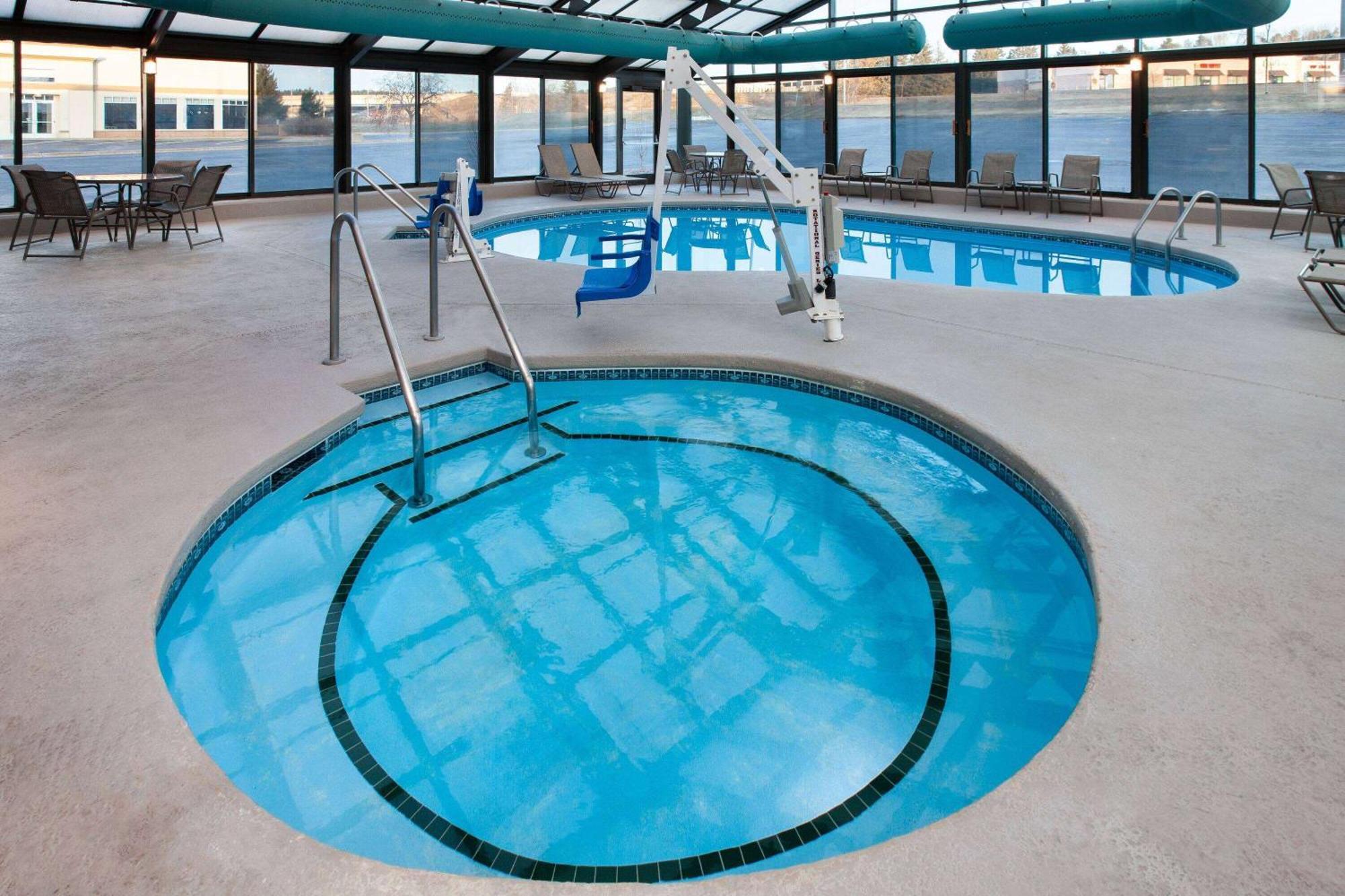 La Quinta Inn by Wyndham Wausau Bagian luar foto