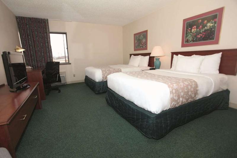 La Quinta Inn by Wyndham Wausau Bagian luar foto